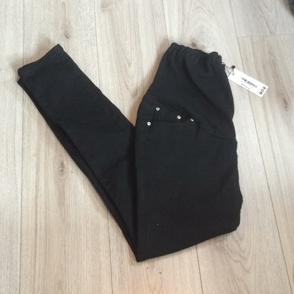 Boohoo blue black skinny maternity jeans